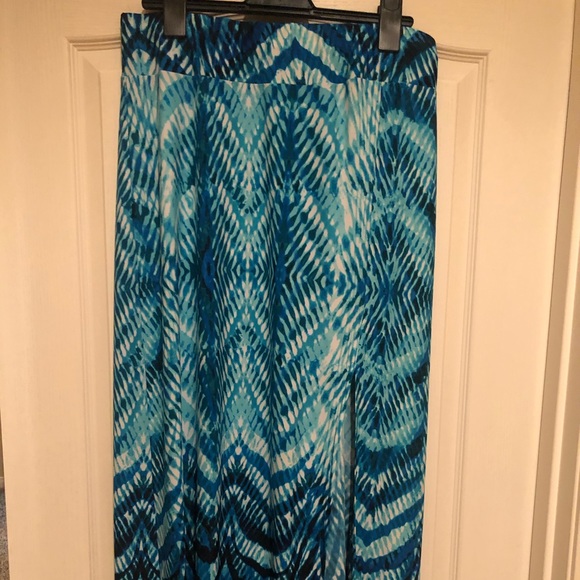 Maxi Skirt - Picture 2 of 10